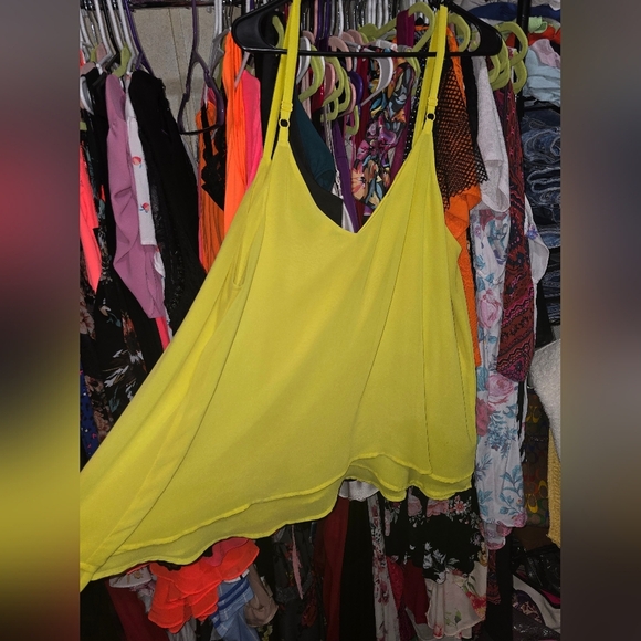 Torrid Bright yellow Chiffon Cami 2x - Picture 6 of 6